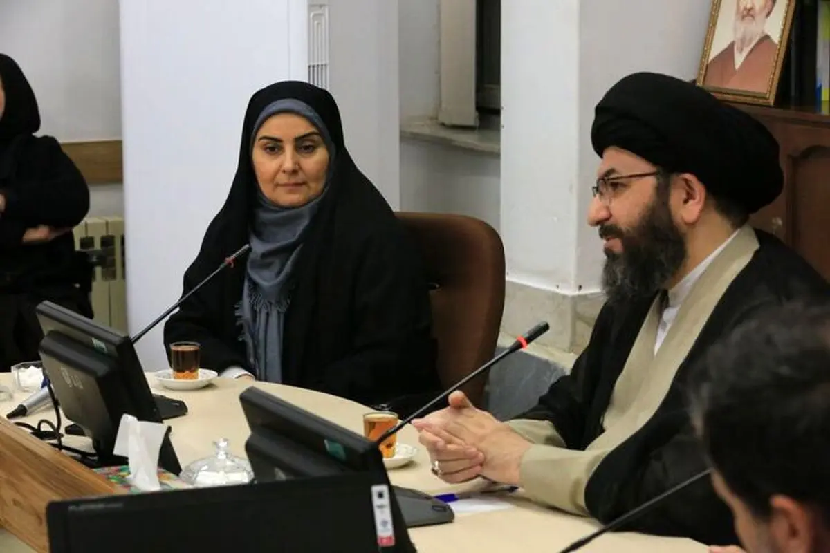 وزیر راه و شهرسازی در دیدار با نماینده ولی فقیه در استان زنجان