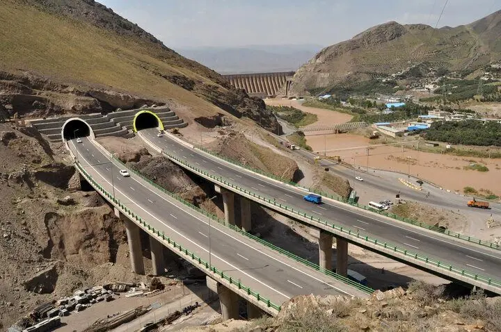 محور آزادراه منجیل به رودبار مسدود شد