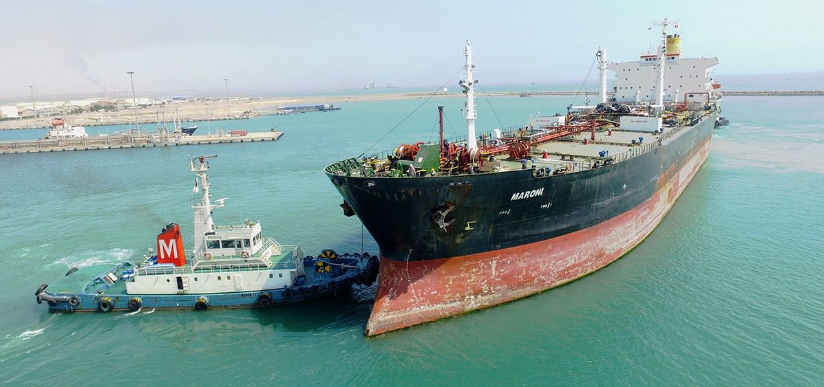 پهلوگیری نفتکش 25 هزاری تنی قیر صادراتی در بندر خلیج فارس