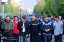 پیاده روی خانوادگی در تبریز