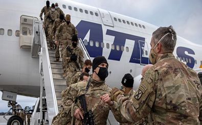 نیمی از نظامیان آمریکا از خاک افغانستان خارج شدند