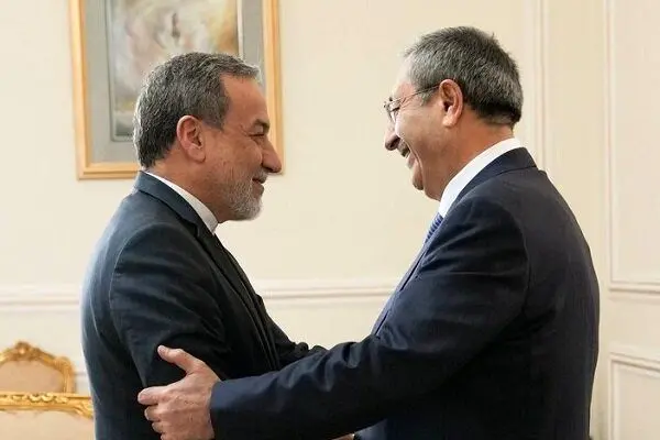 دستیار ویژه رئیس‌جمهور جمهوری آذربایجان با وزیر امور خارجه کشورمان دیدار کرد