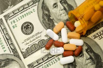 تحریم های بانکی واردات دارو را با کندی مواجه کرده است! / دارو در شش ماه گذشته افزایش قیمت نداشته