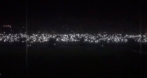 فیلم قطعی برق استادیوم در حین بازی دو تیم استقلال و گل ریحان