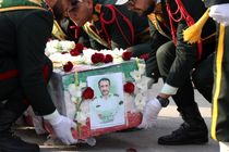 پیکر پاک مامور نیروی انتظامی کرمانشاه با حضور پرشور مردم به خاک سپرده شد