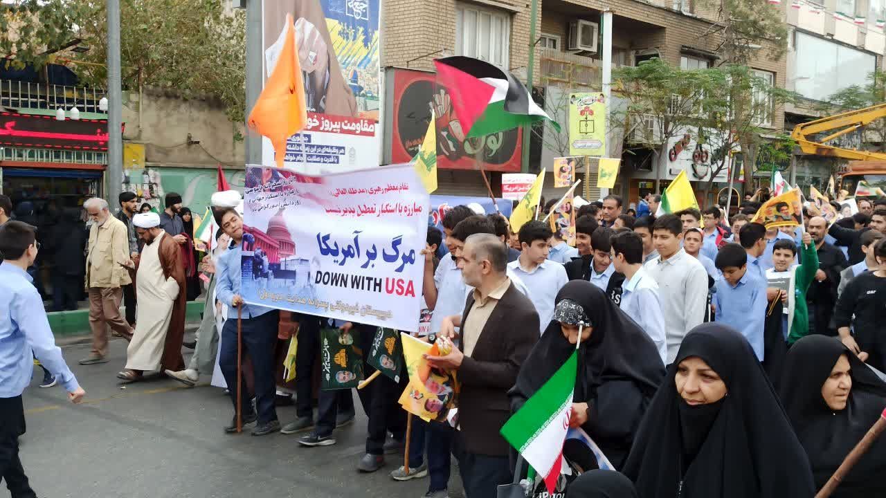 حضور پرشور مردم انقلابی قم در راهپیمایی 13 آبان ماه