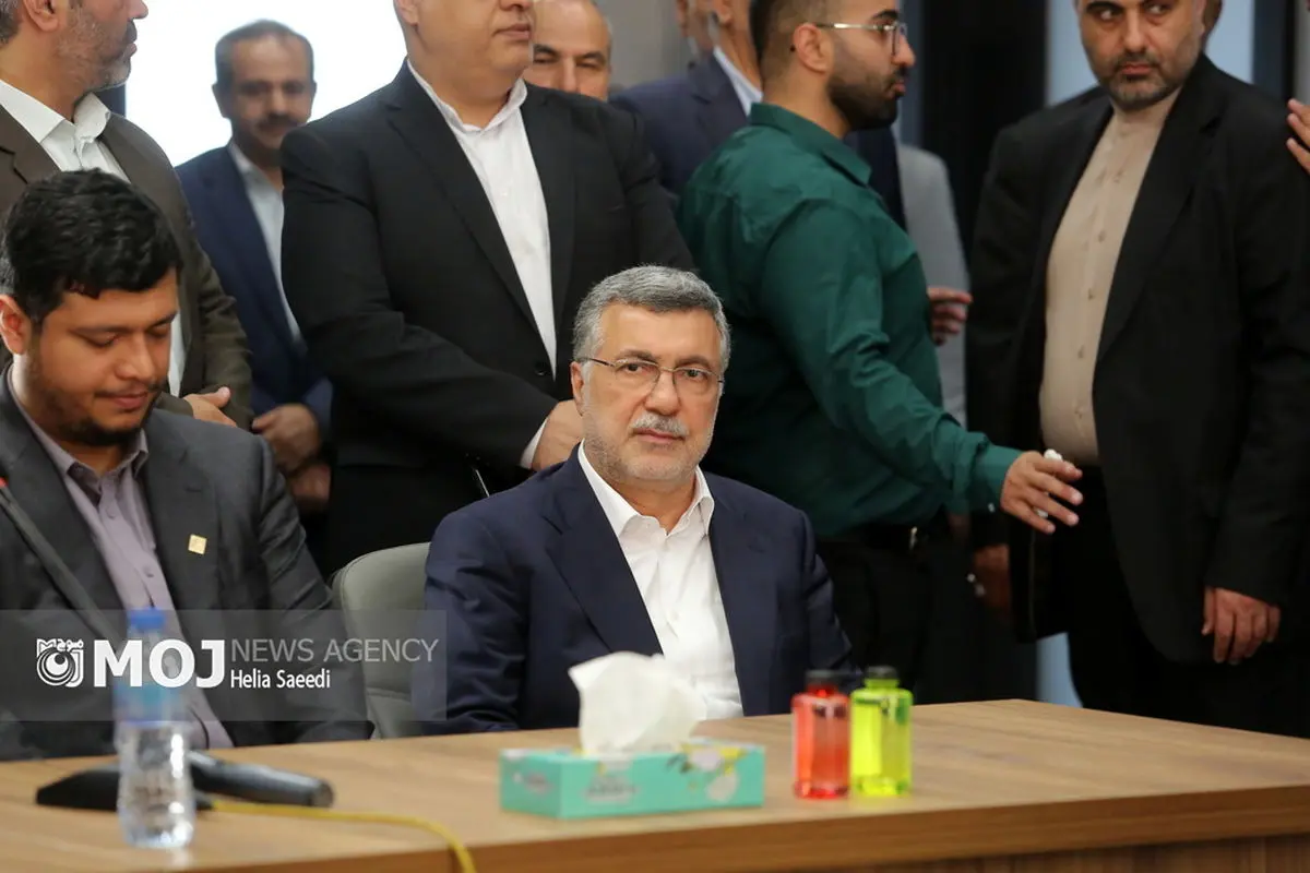 هوای بندرعباس در تمام مناطق مسکونی پاک و بدون خطر است/ ۸۰ هزار واکسن پنجگانه برای سه ماه کشور کافی است