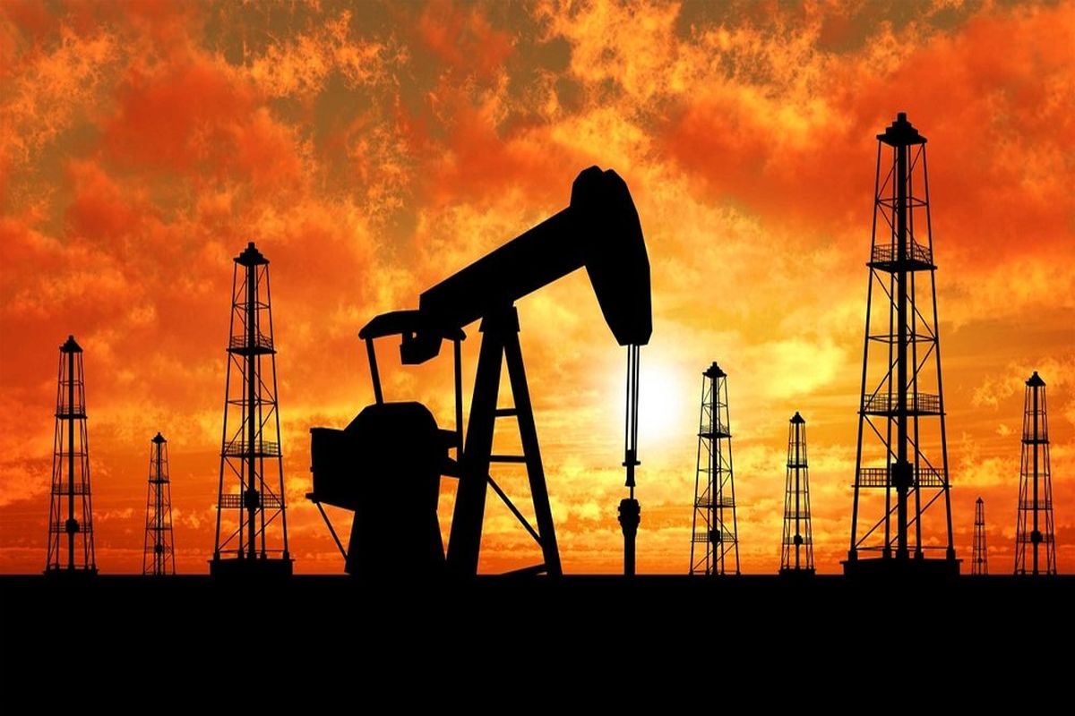امید معامله‌گران به تمدید توافق کاهش تولید نفت