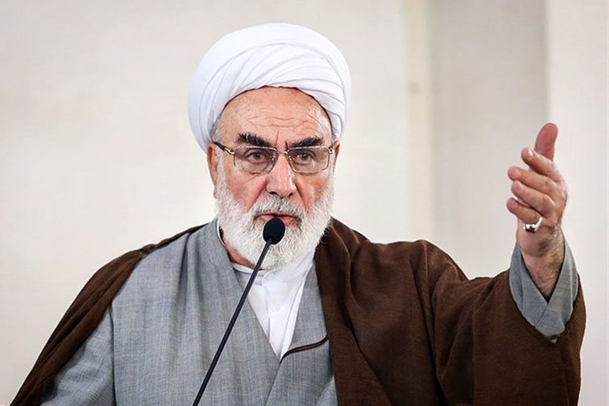 ملت ایران پایبند و معتقد به ارزش ها هستند