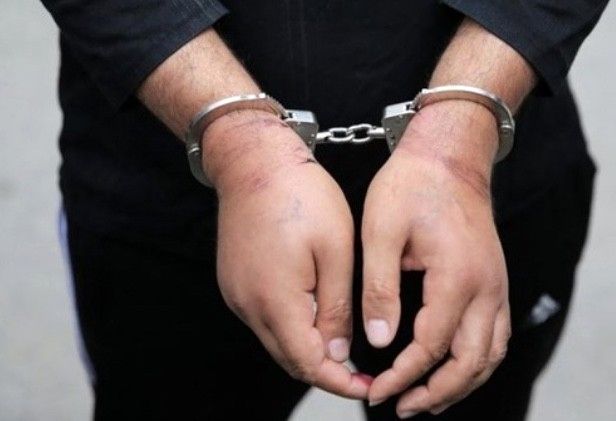 سردسته شبکه تبلیغی سلطنت طلبان در مبارکه دستگیر شد