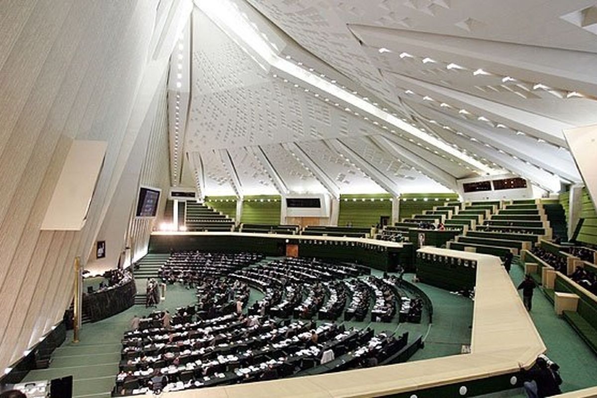 اعضای ناظر مجلس در شوراهای عالی استاندارد و فضایی انتخاب شدند