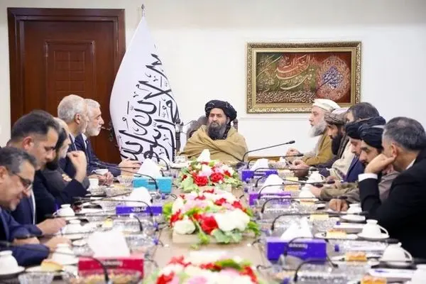 پیرصالحی همکاری دارویی و تجهیزات پزشکی با افغانستان را پیگیری کرد