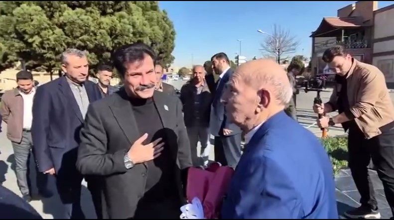 معاون رئیس‌جمهور در امور توسعه روستایی و مناطق محروم از خانه سالمندان کهریزک بازدید کرد