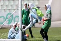 سرمربی تیم ملی فوتبال زنان با هیچ بازیکنی زاویه ندارد
