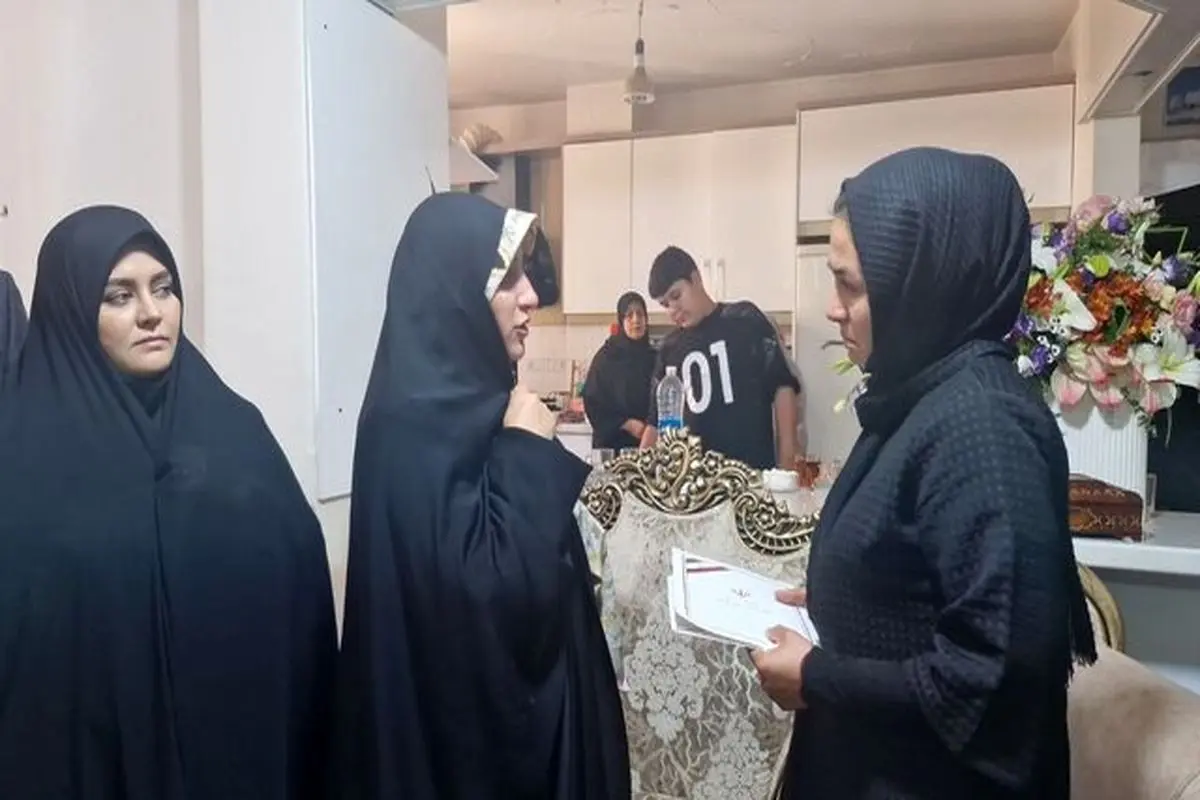 خون شهدای جنگ ۱۲ روزه، گریبان دشمنان را میگیرد