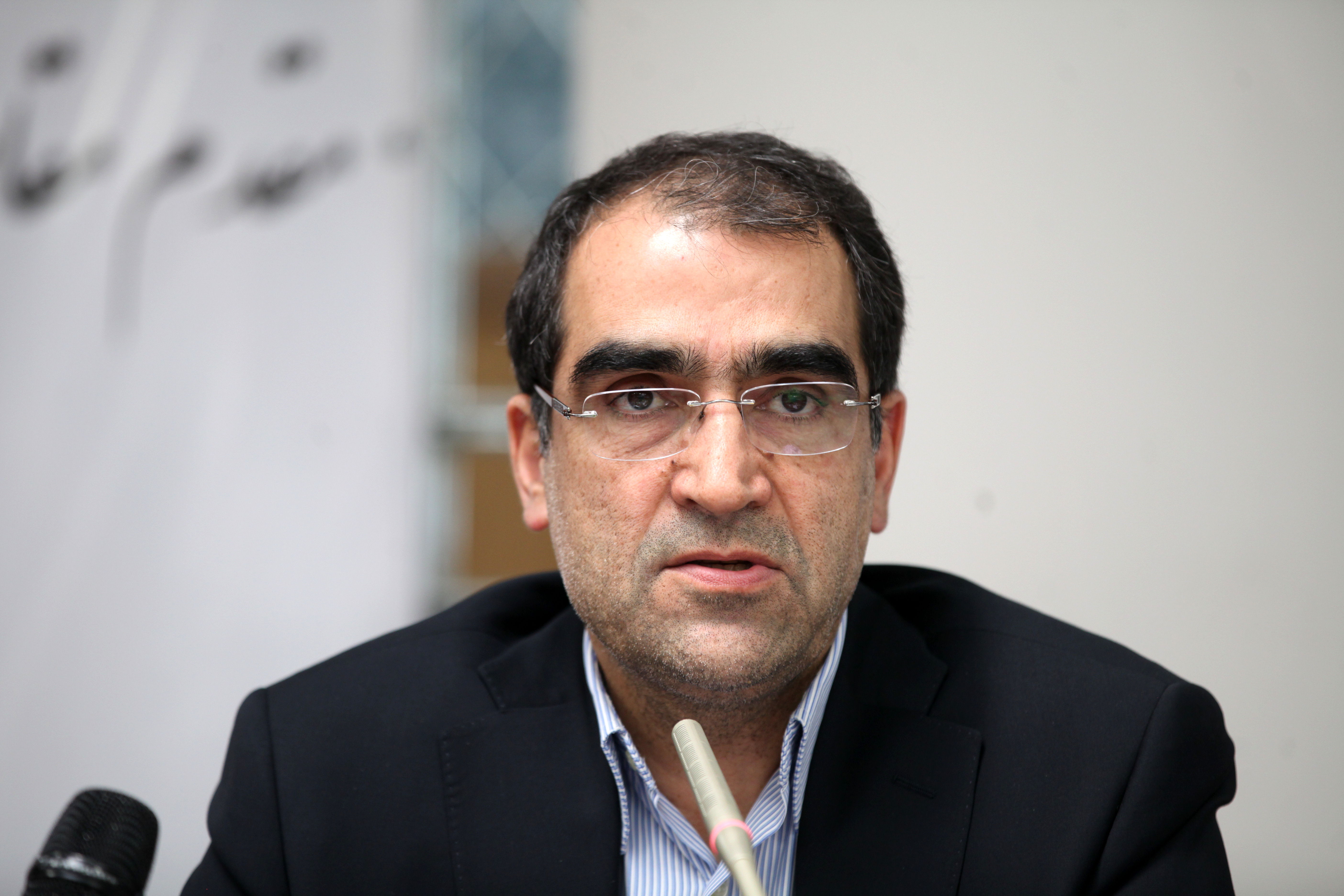 واکنش وزیر بهداشت به حاشیه‌های بازدیدش از بیمارستانهای کرج