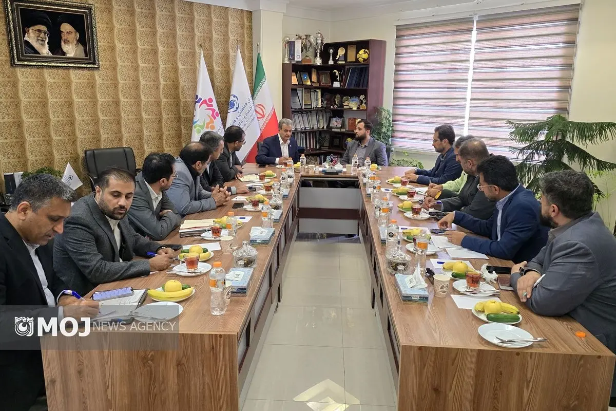نشست هم اندیشی بررسی تخلفات صنفی، اقدامات نظارتی و اصلاح فرآیندها در جزیره کیش برگزار شد