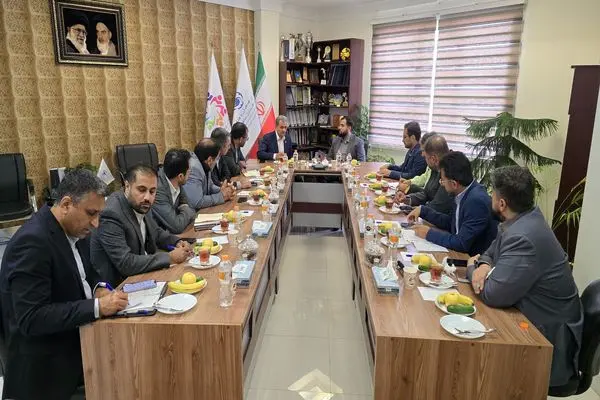 نشست هم اندیشی بررسی تخلفات صنفی، اقدامات نظارتی و اصلاح فرآیندها در جزیره کیش برگزار شد