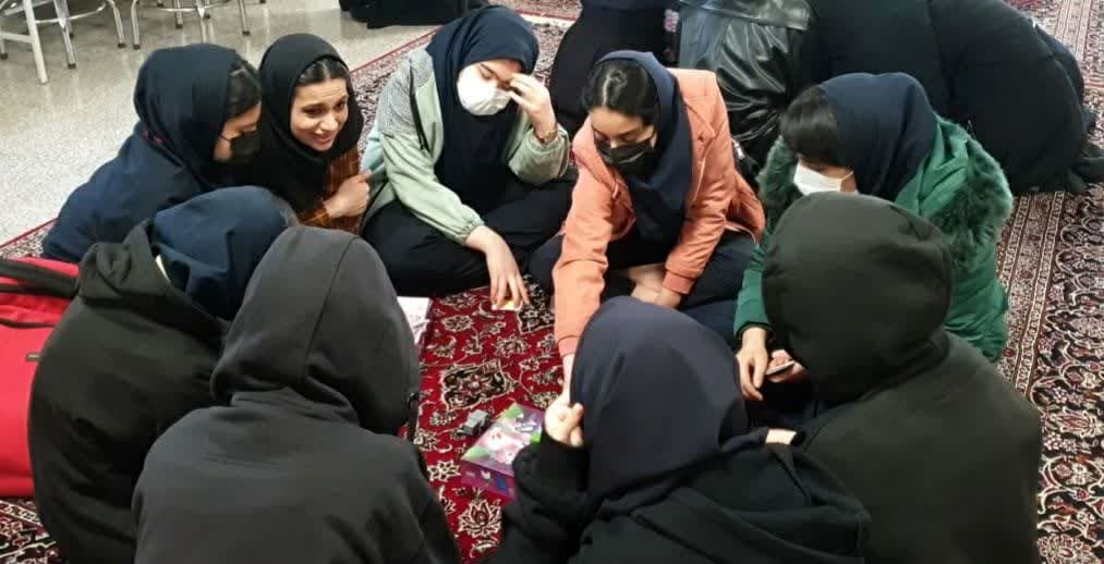 استقبال دانش آموزان از برگزاری مسابقه مدرسه به مدرسه درمنطقه ۱۰ شهرداری اصفهان