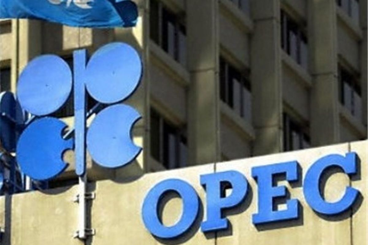 کاهش ۱۰۰ هزار بشکه ای تولید نفت اوپک در ماه میلادی گذشته