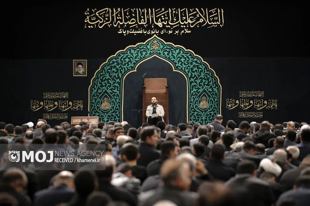 آخرین شب عزاداری شهادت حضرت زهرا(س) با حضور هزاران نفر در حسینیه امام خمینی