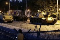 شمار پرسنل نظامی بازداشت‌ شده در ترکیه به ۱۵۶۳ نفر رسید