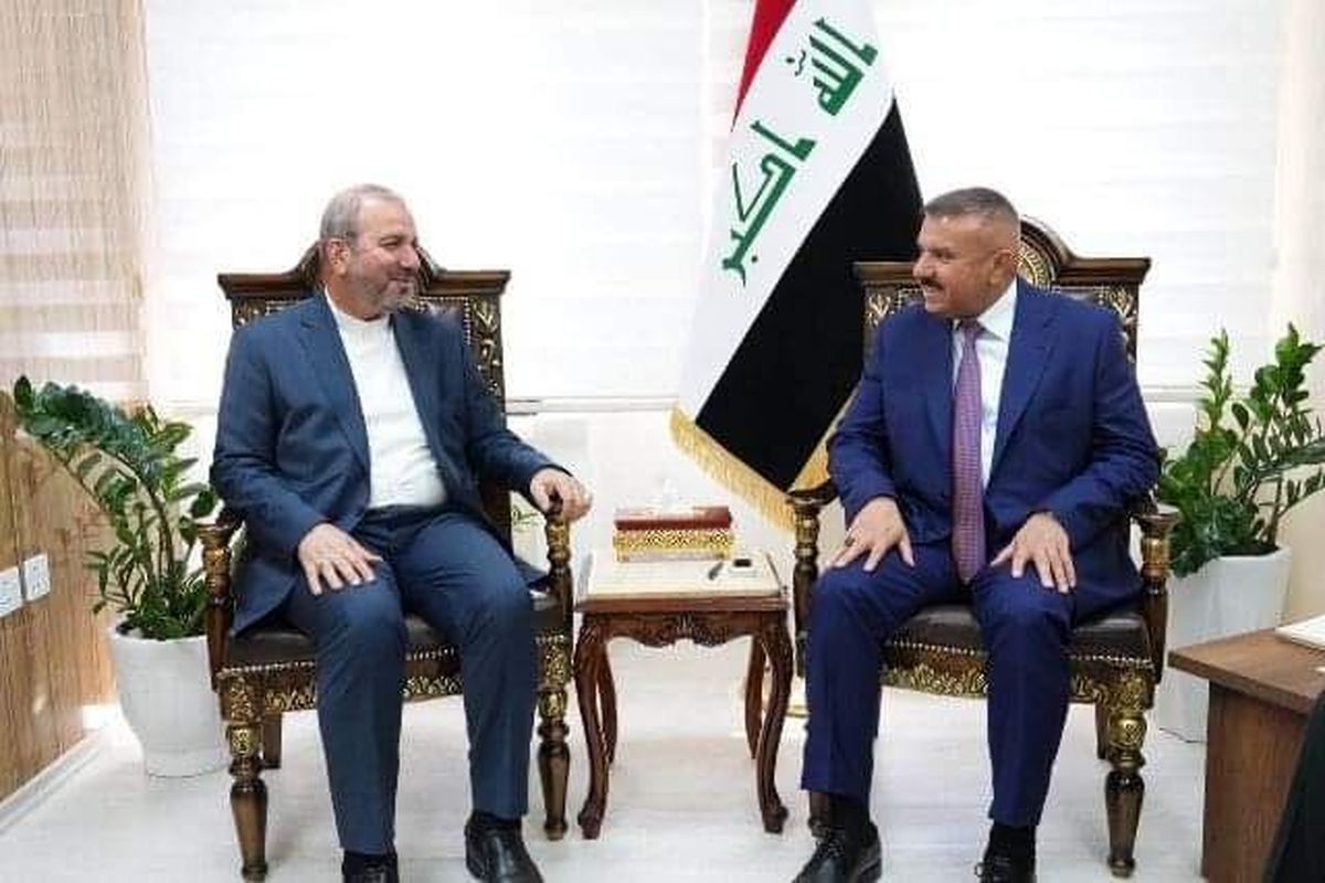سفیر ایران با وزیر کشور عراق درباره اربعین و امنیت مرزها دیدار و رایزنی کرد