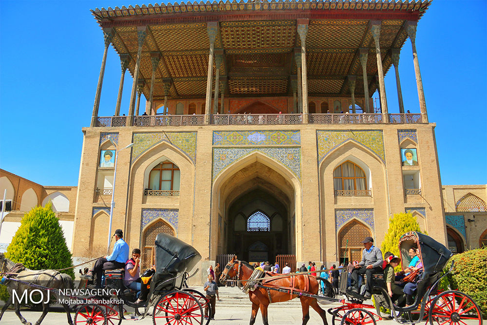 کاخ عالی قاپو اصفهان میزبان مسافران نوروزی