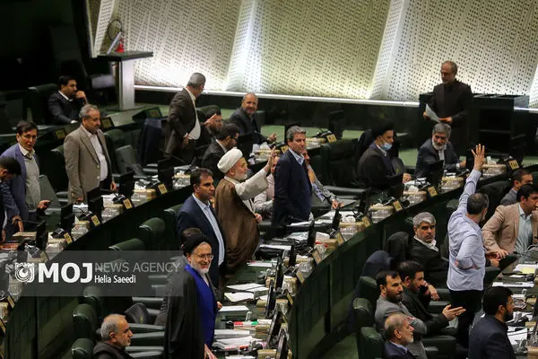 اعلام وصول دو سوال ملی از وزیر میراث فرهنگی