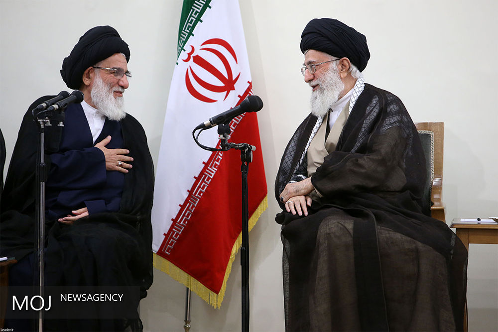 رهبر انقلاب اسلامی: مجمع باید انقلابی فکر و عمل کند و انقلابی باقی بماند