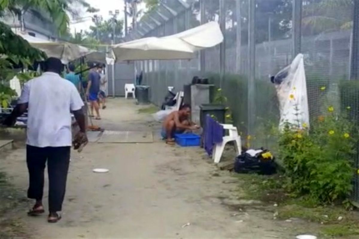 پلیس پاپوا گینه نو به اردوگاه پناهجویان استرالیا یورش برد
