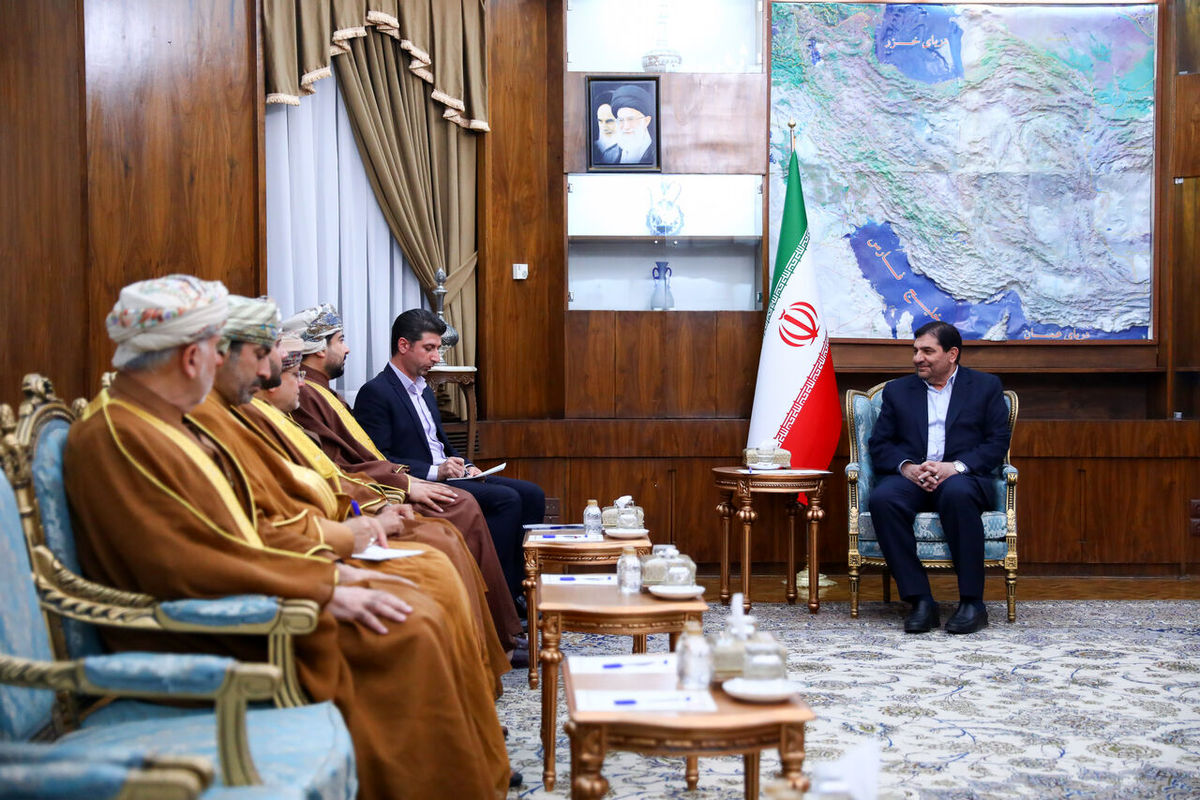 ایران آماده توسعه همکاری‌ها با عمان است