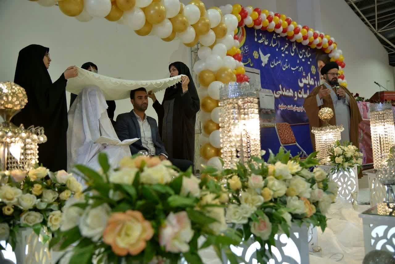 اهدای 110 سری جهیزیه به نوعروسان اصفهانی به مناسبت ایام شعبانیه