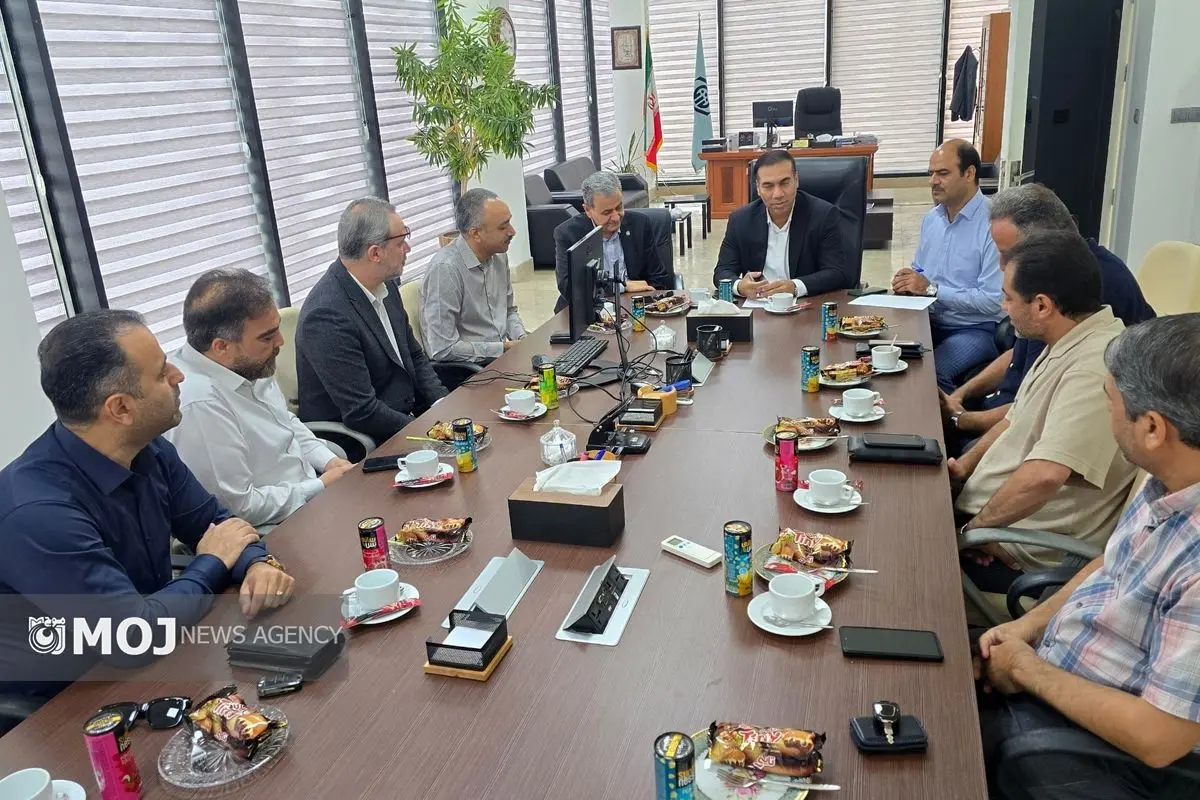 طرح مسائل و دغدغههای منابع انسانی اعضای جامعه و کارکنان بازارهای کیش