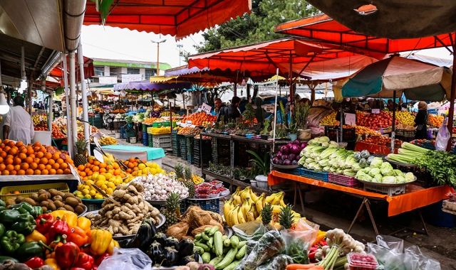 خط و نشان جدی فرماندار نوشهر برای گران فروشان بازار