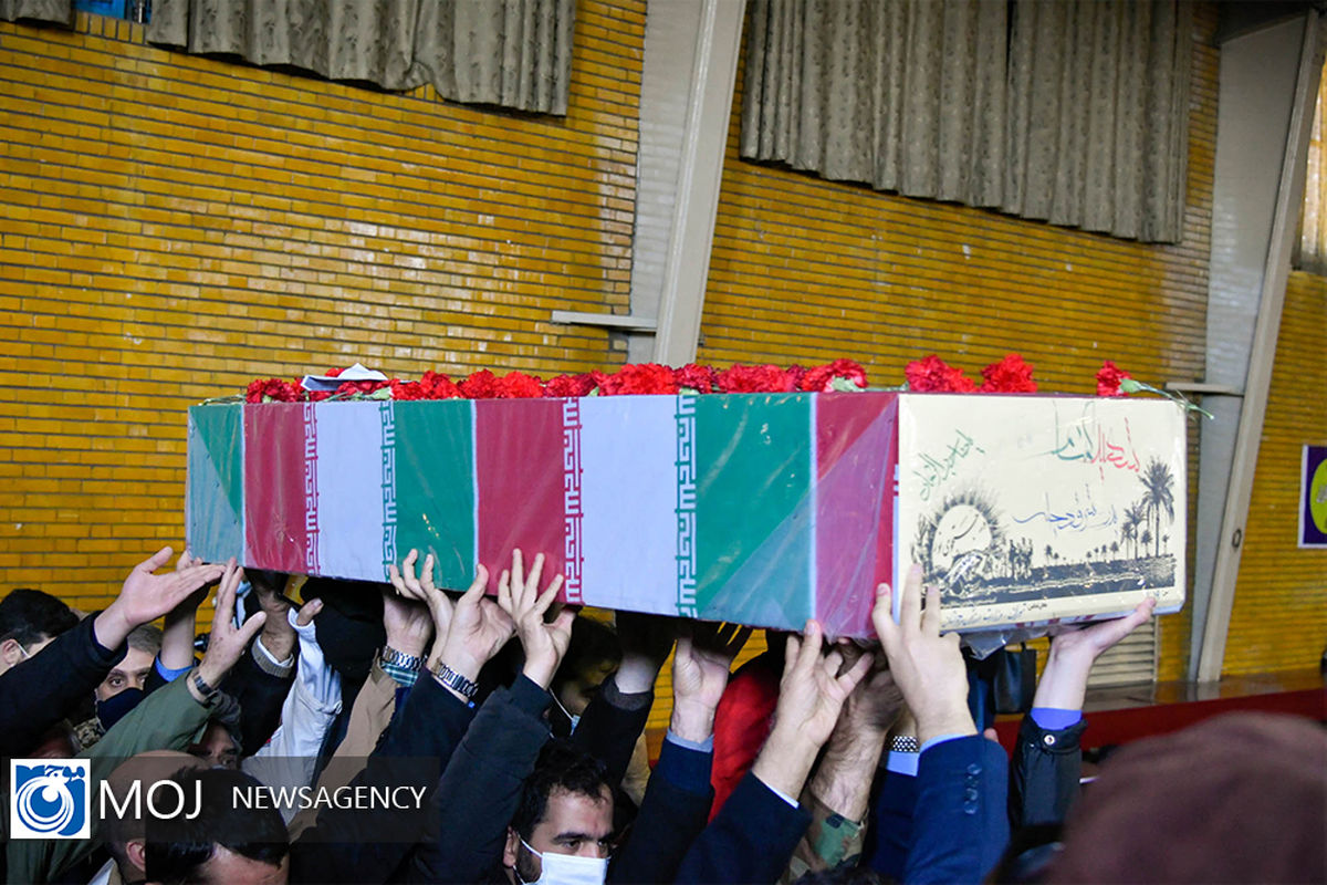 تشییع پیکر 3 تن از شهدای دفاع مقدس در اصفهان