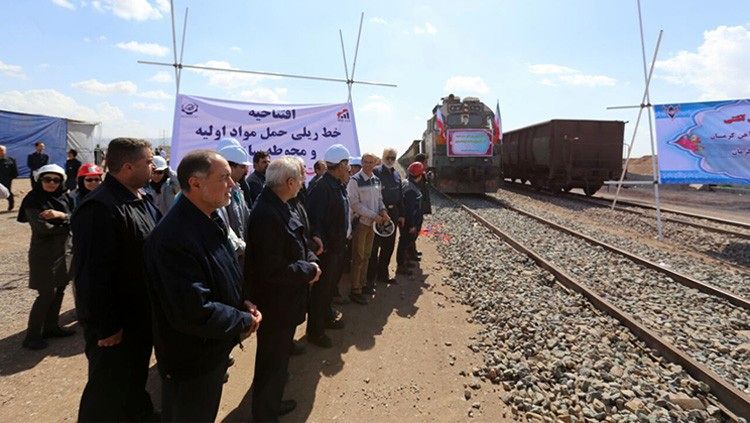افتتاح 19 کیلومتر خط ریلی شرکت فولاد بوتیای ایرانیان