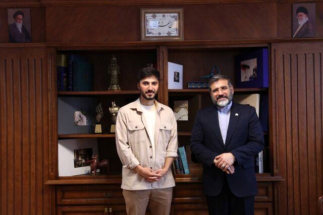 وزیر فرهنگ و ارشاد اسلامی با بشیر بی‌آزار دیدار کرد