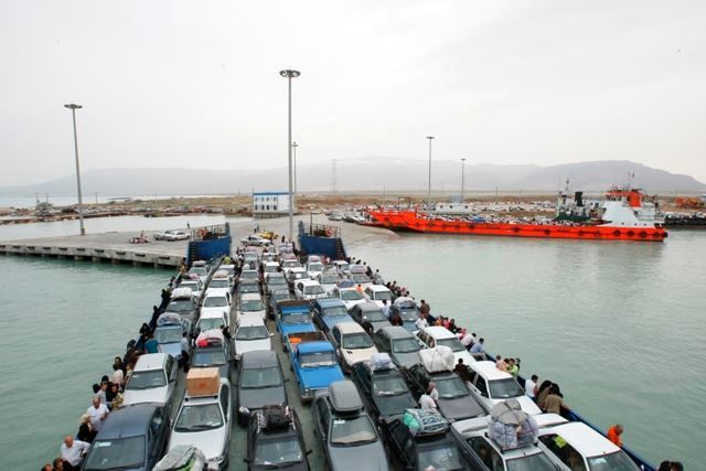 ترابری مسافران دریایی در بنادر قشم از 5.5 میلیون نفر سفر گذشت/ افزایش 48 درصدی صادرات غیرنفتی