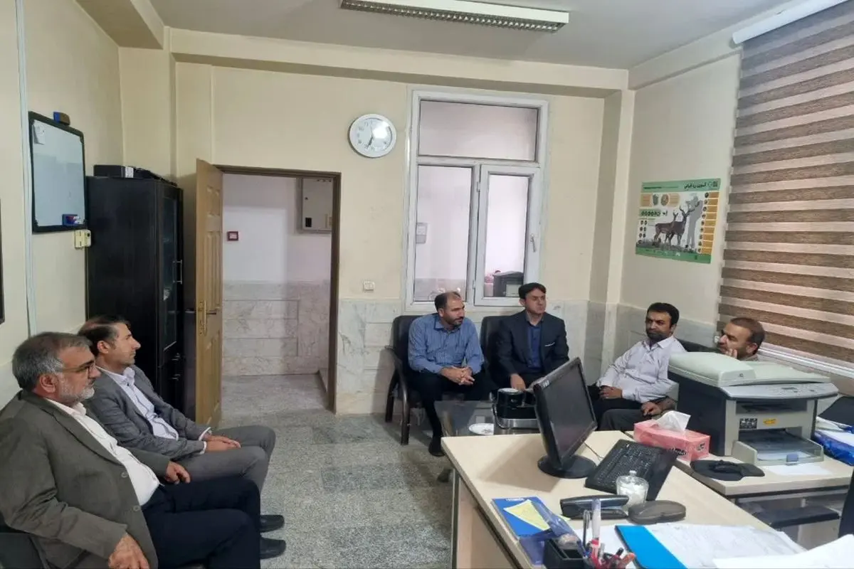 بازدید سرزده فرماندار ایلام از اداره محیط زیست
