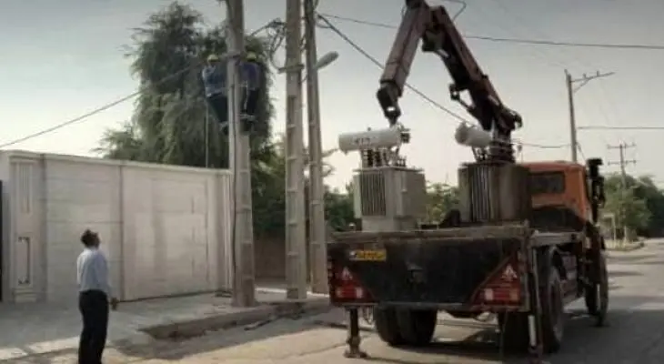 افزایش قدرت و جابه‌جایی پست‌های هوایی در ناحیه برق پارسیان