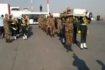 پیکر ۱۳‌ شهید گمنام از طریق فرودگاه بین‌المللی هاشمی نژاد وارد مشهد شد