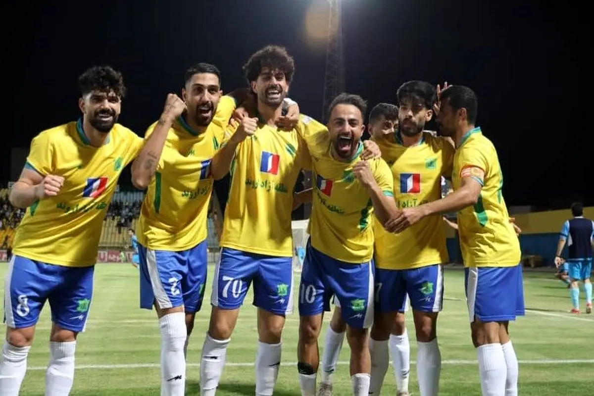 قرارداد سه بازیکن تیم صنعتنفت آبادان تمدید شد