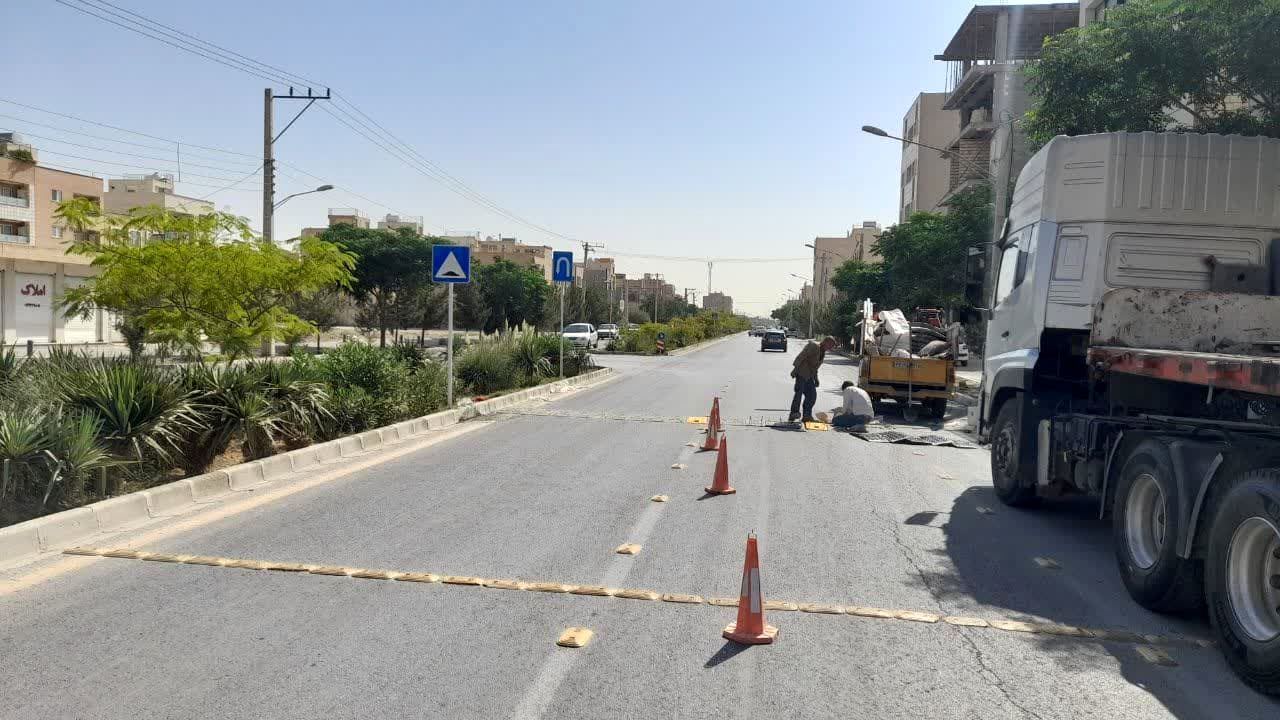 آرام‌سازی ترافیک خیابان شهید احمدی با نصب ۱۵۰ سرعت‌گیر