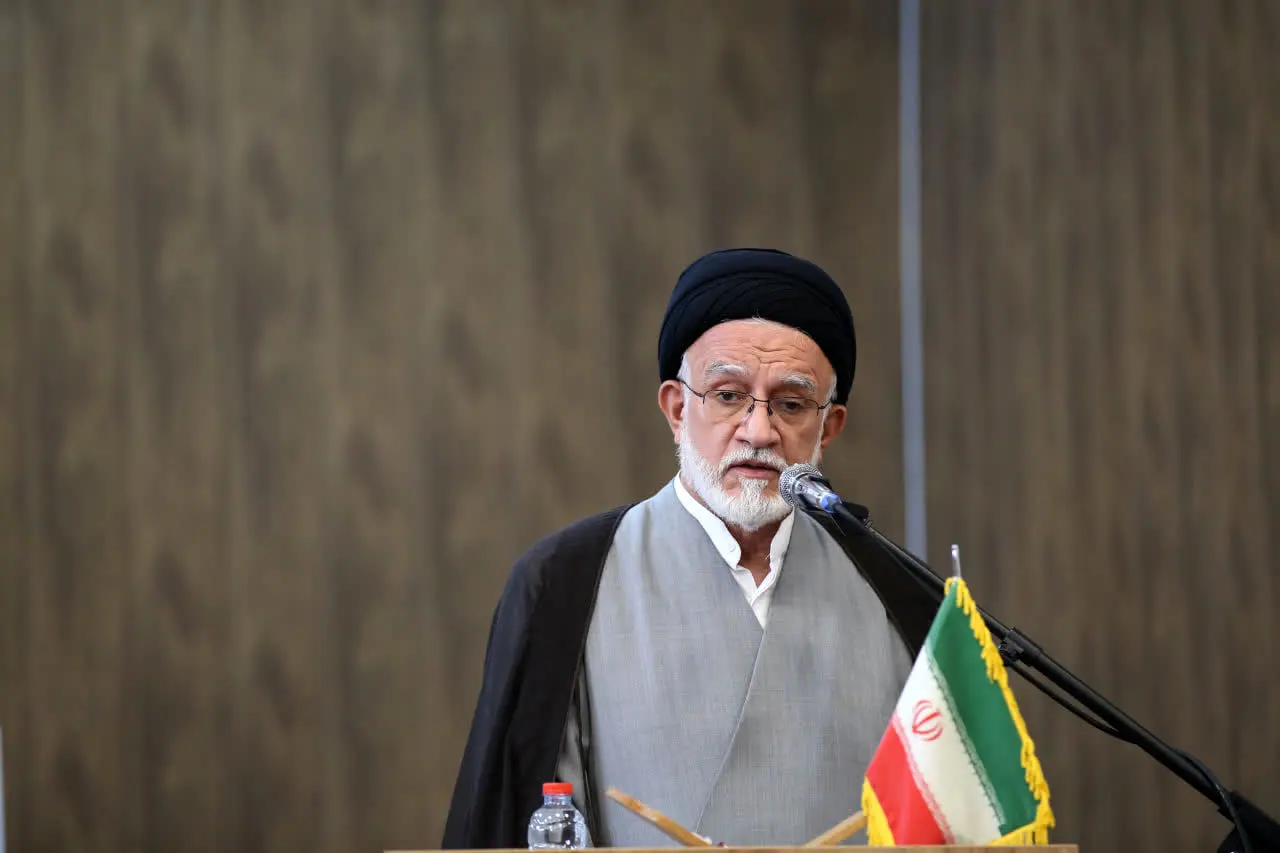 خدمت به محرومان چراغ راه روز قیامت است