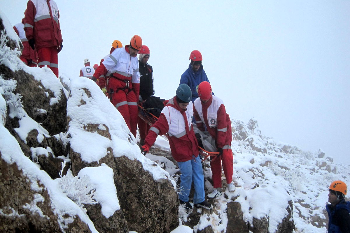 از حوادث مشابه درس نگرفتیم!/در حادثه فوت ۱۲ کوهنورد هیچکس خودش را مسئول نمی‌داند