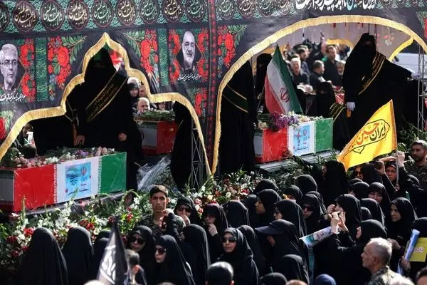 مراسم تشییع و خاکسپاری سردار غلامرضا محرابی و سردار محمد باقری در بهشت زهرا(س) اعلام شد