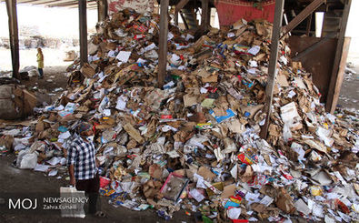 آشنایی دانش‌آموزان با مراحل تفکیک و بازیافت زباله