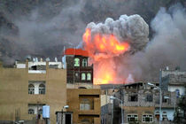 حمله هوایی و توپخانه ای سعودی ها به مناطق مسکونی یمن
