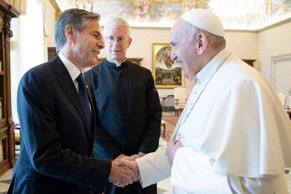 دیدار وزیر خارجه آمریکا با پاپ فرانسیس پشت درهای بسته